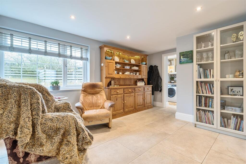 Large family home with stunning views - Coverack Bridges, photo 8