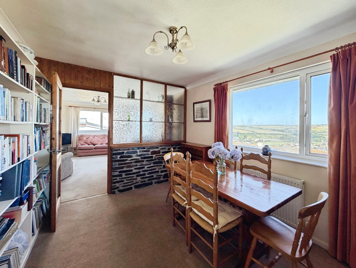 Porthleven, Spacious home with sea and countryside views, photo 8