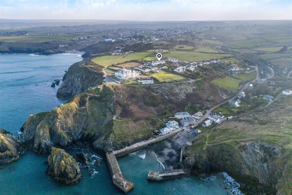 Cottage Near the Beach with Parking, Mullion Cove, photo 21