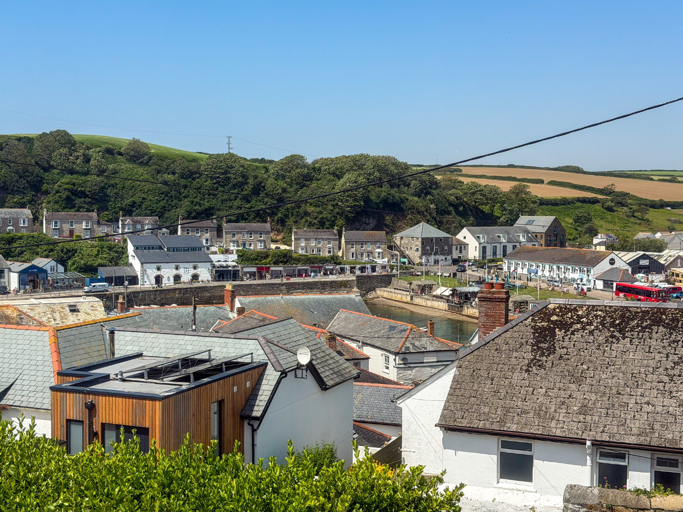Porthleven, Cottage in coastal village location, photo 2