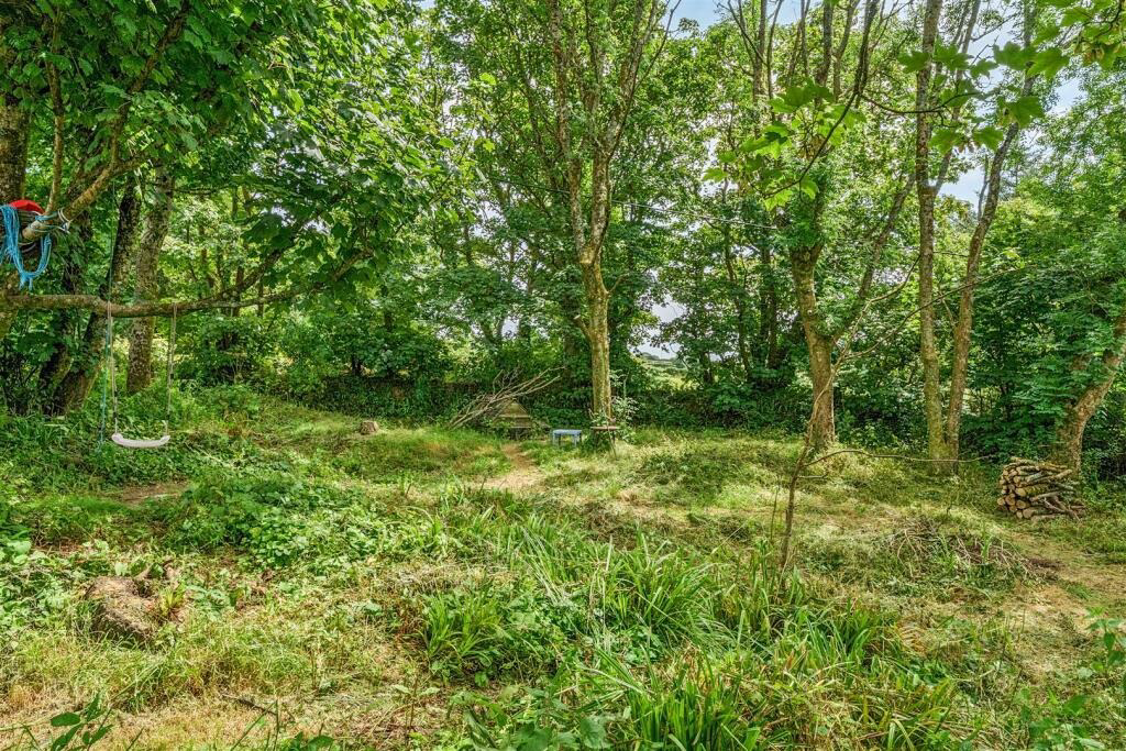 Farmhouse with Land, Sithney, Helston, photo 24