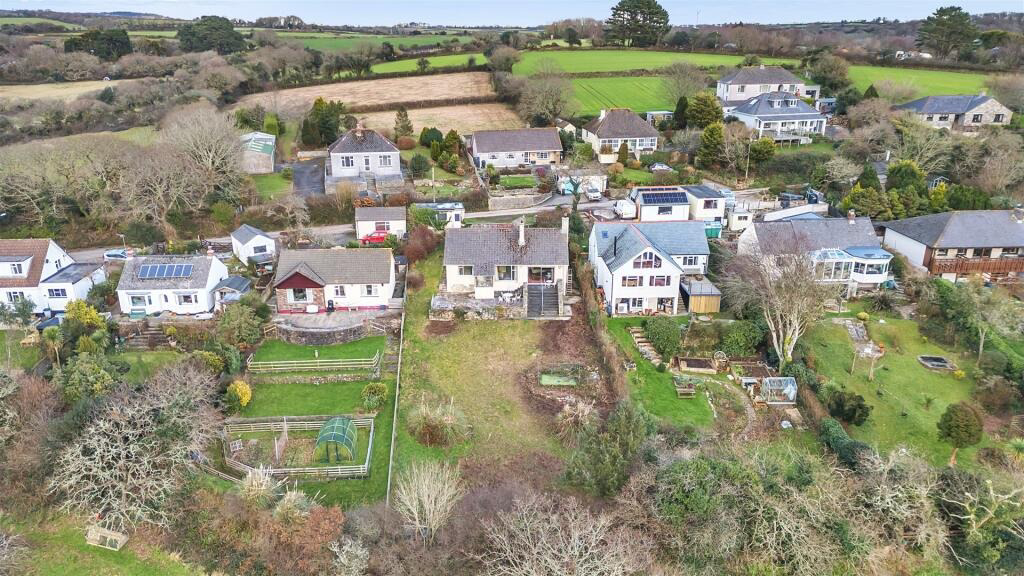 Home For Modernisation, Large Plot, Gweek