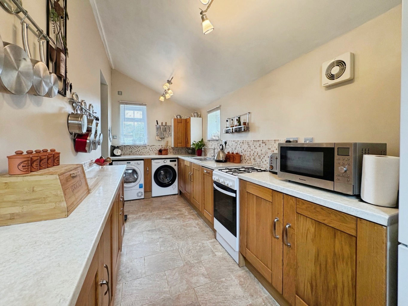 Porkellis, Two bed cottage in village location, photo 2