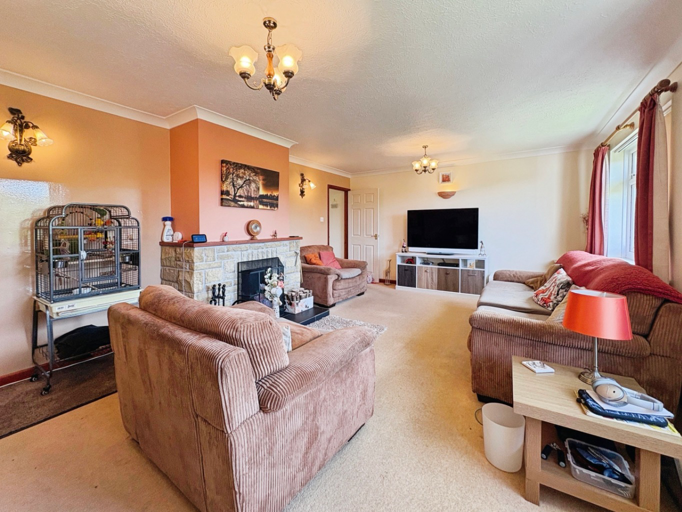 Godolphin Cross, Spacious family home within a generous plot, photo 4