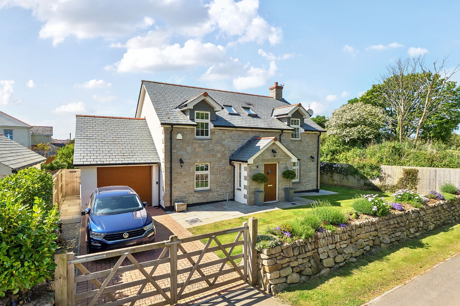 Rosudgeon, Impressive five bed family home, photo 30