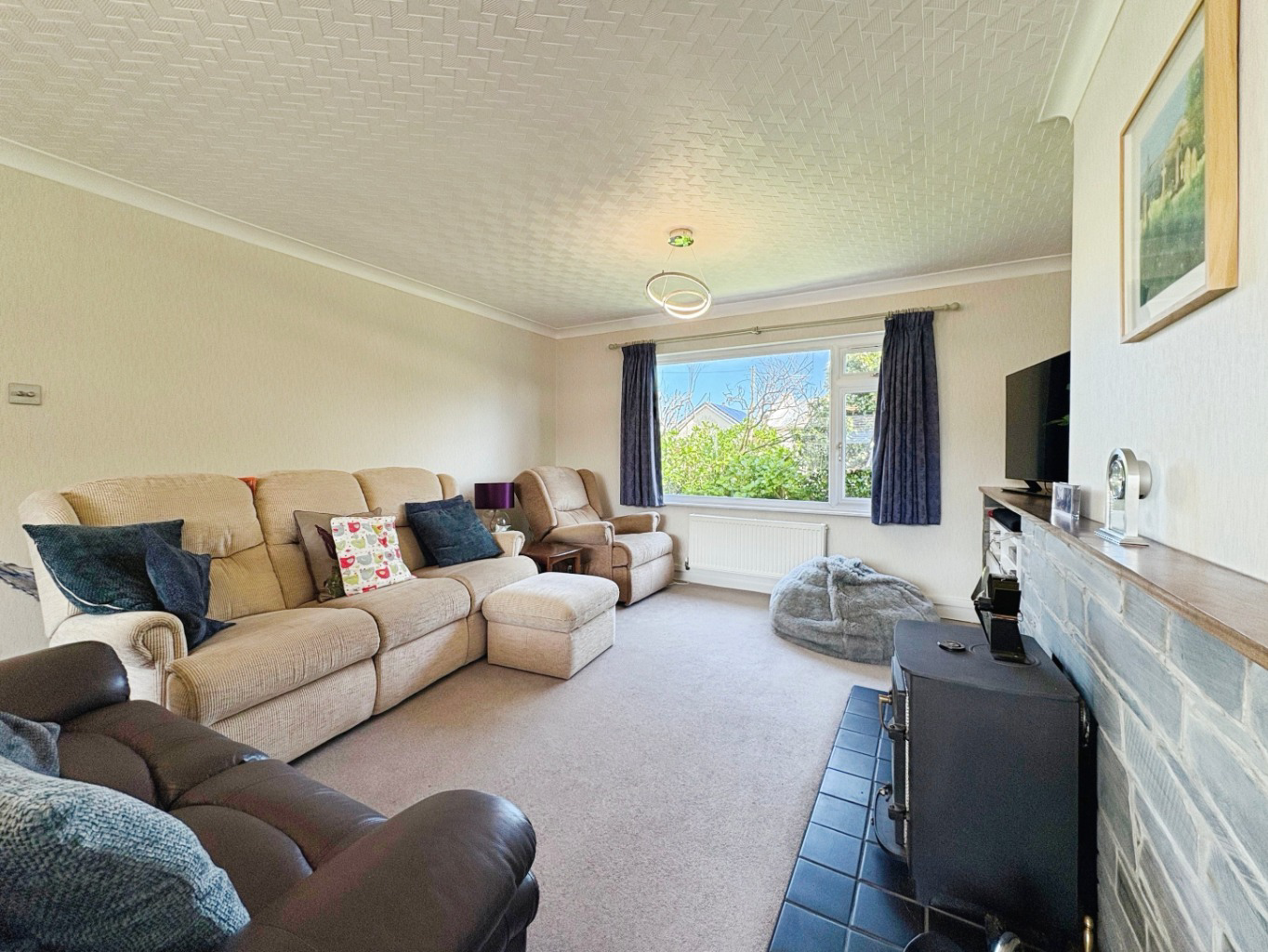 Leedstown, Bungalow set on a generous plot, photo 4