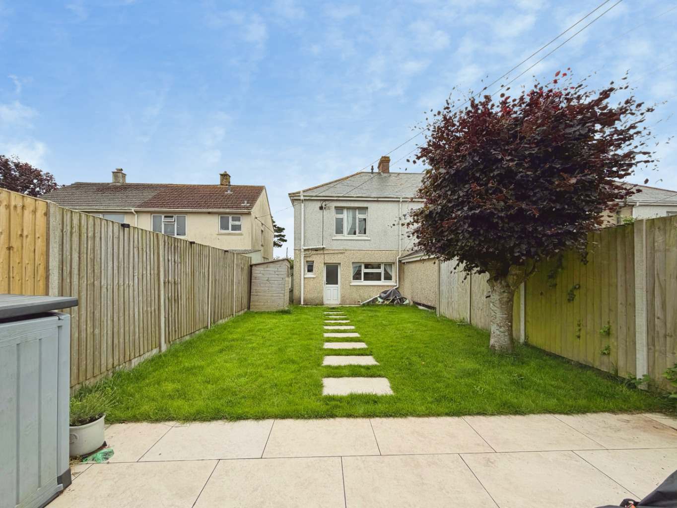 Helston, Three bed family home, photo 3