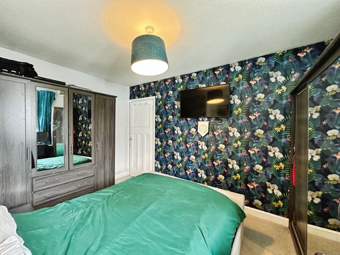 Helston, Three bed home conveniently located, photo 9