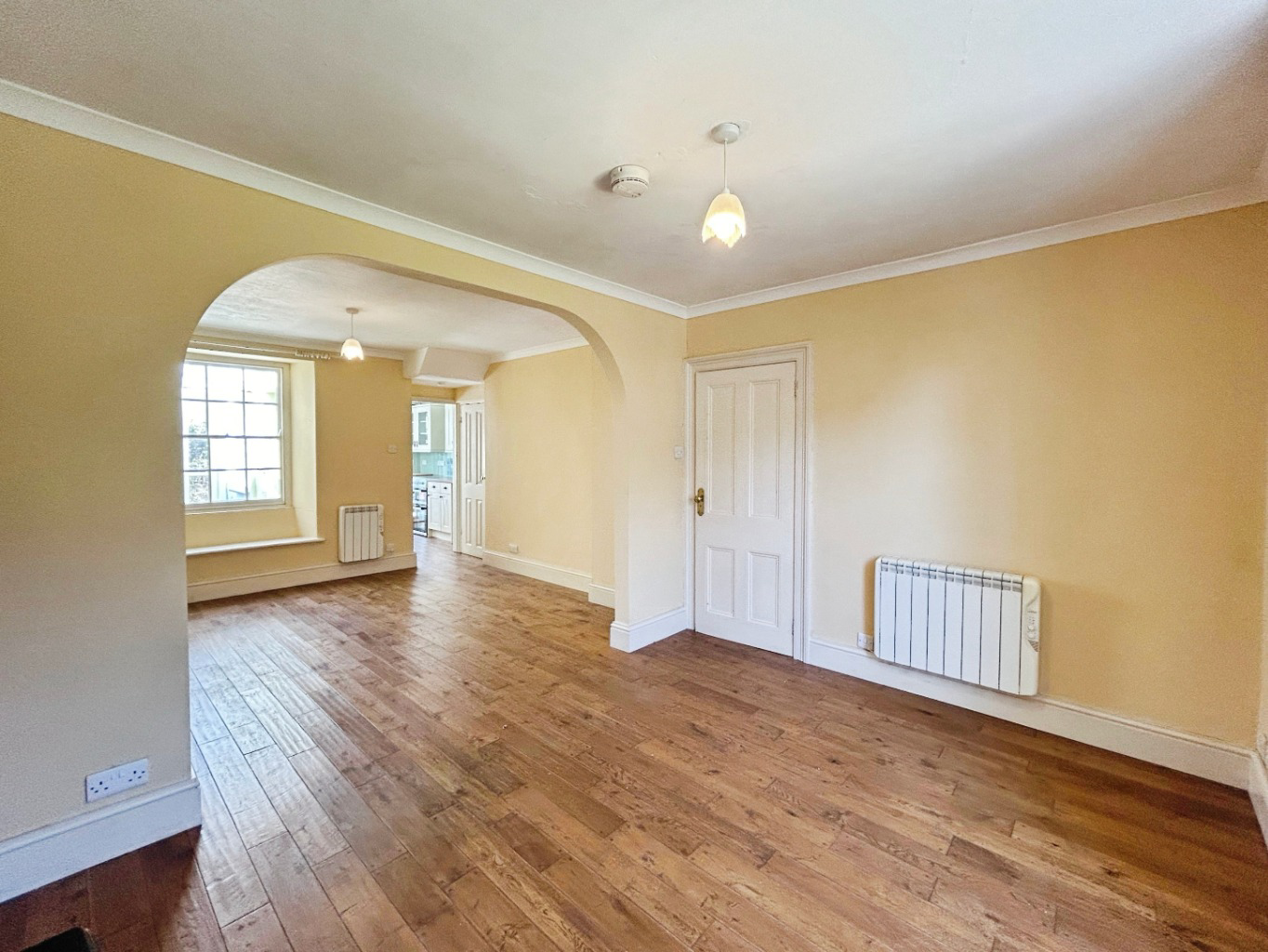 Penzance, Two bed home with no chain, photo 7