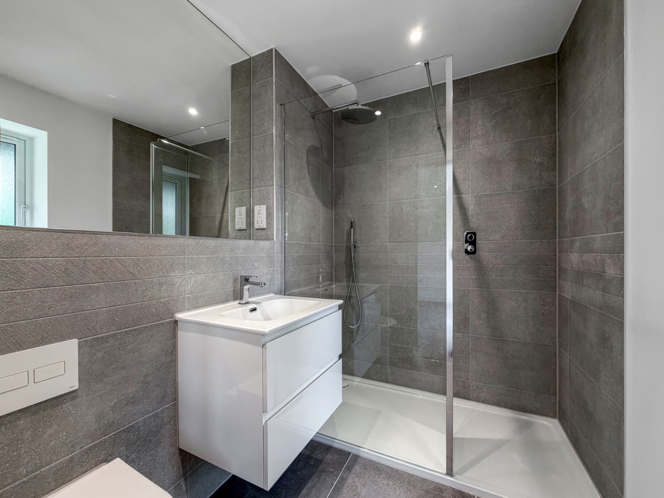 Truro, Stunning brand new four bed home, photo 29