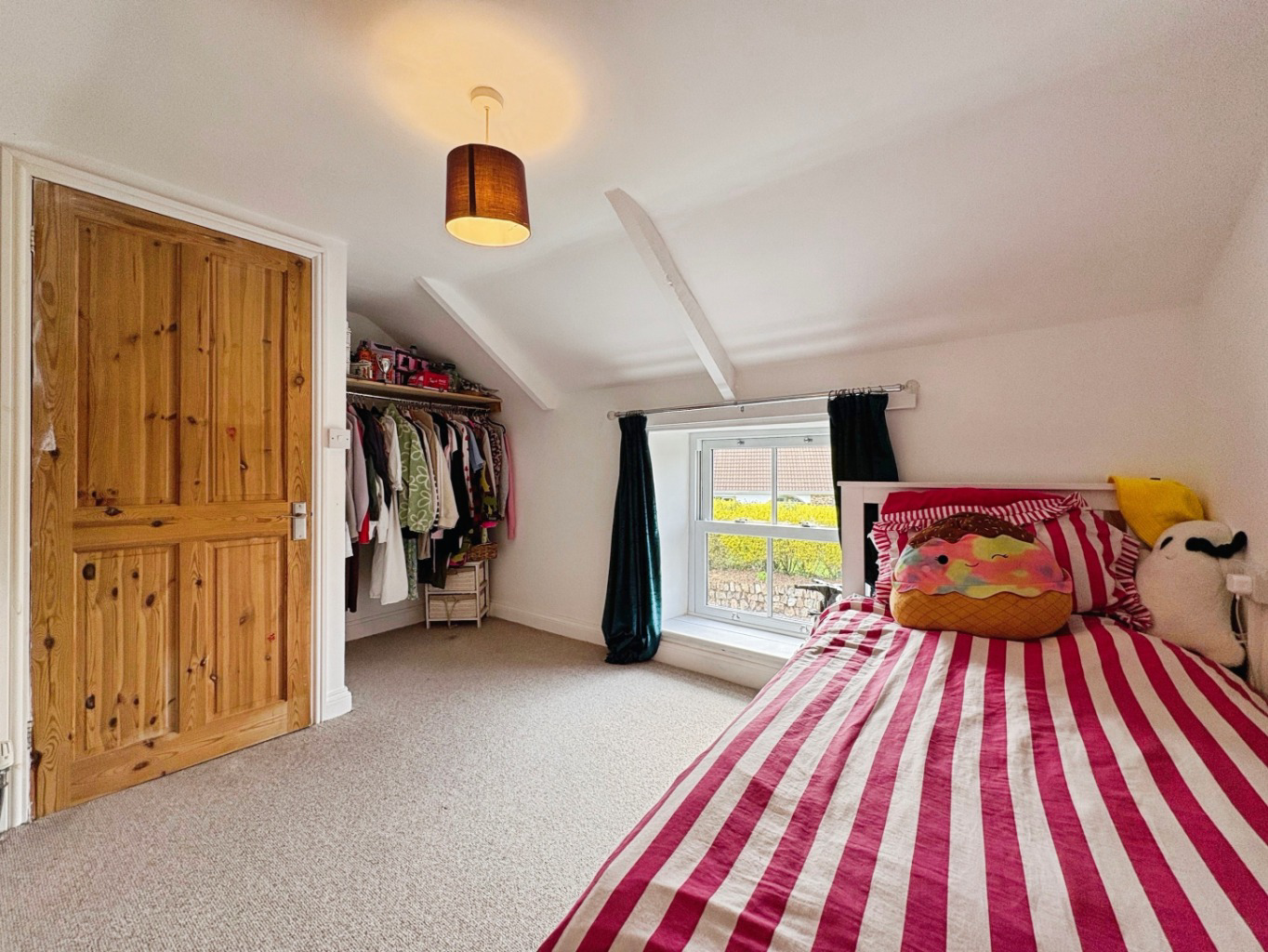 Godolphin Cross, 3 Double Bedroom Charming Cottage, photo 6