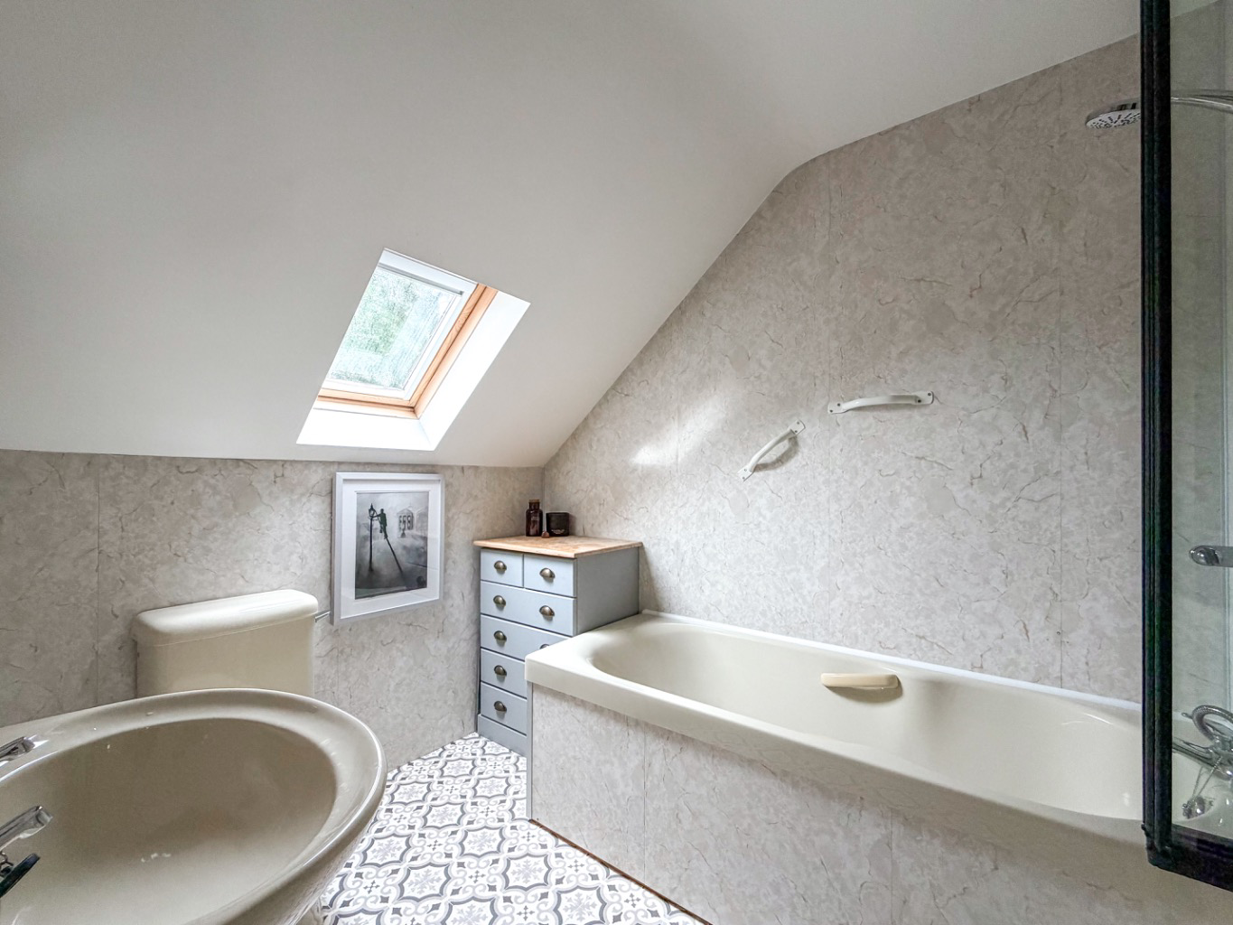 Gulval, Spacious home on generous corner plot, photo 19