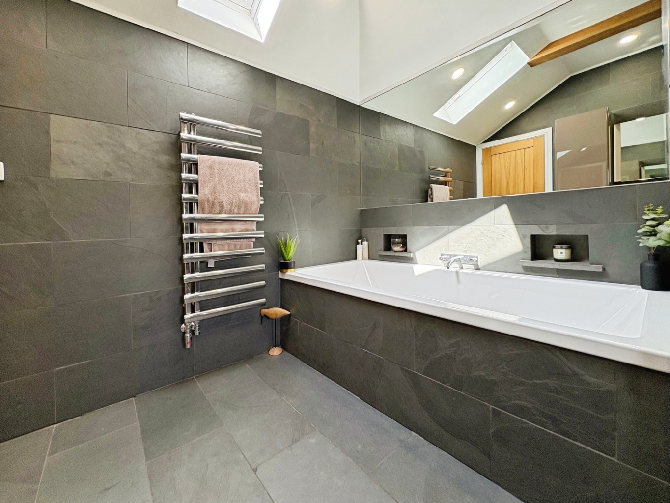 Leedstown, Three bedroom family home, photo 14