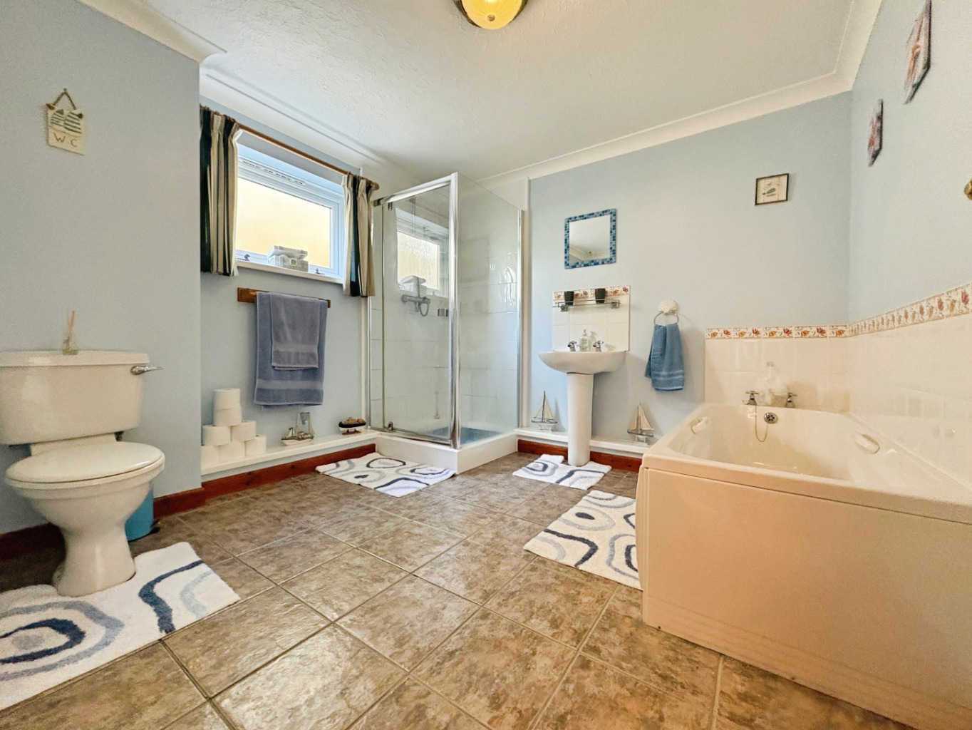 Godolphin Cross, Spacious family home within a generous plot, photo 29