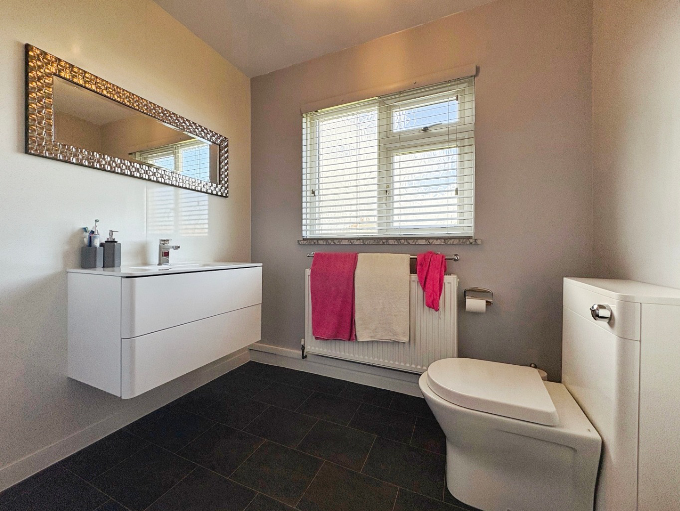 Leedstown, Bungalow set on a generous plot, photo 14