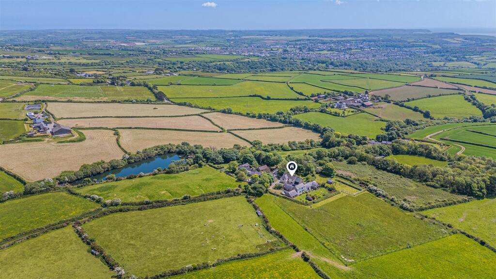 Farmhouse with Land, Sithney, Helston, photo 23