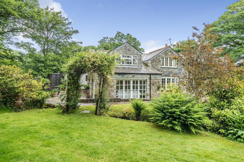 Wendron, Charming home with approx 6.37 acres, photo 25