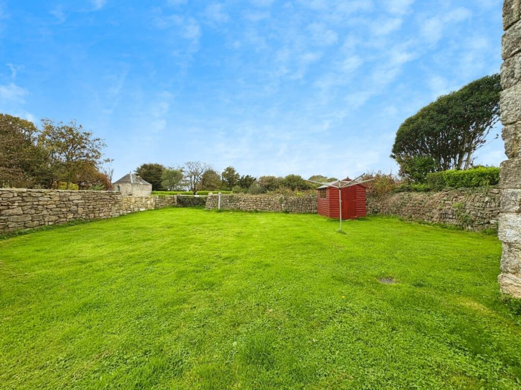 Breage, Home with large garden, photo 21