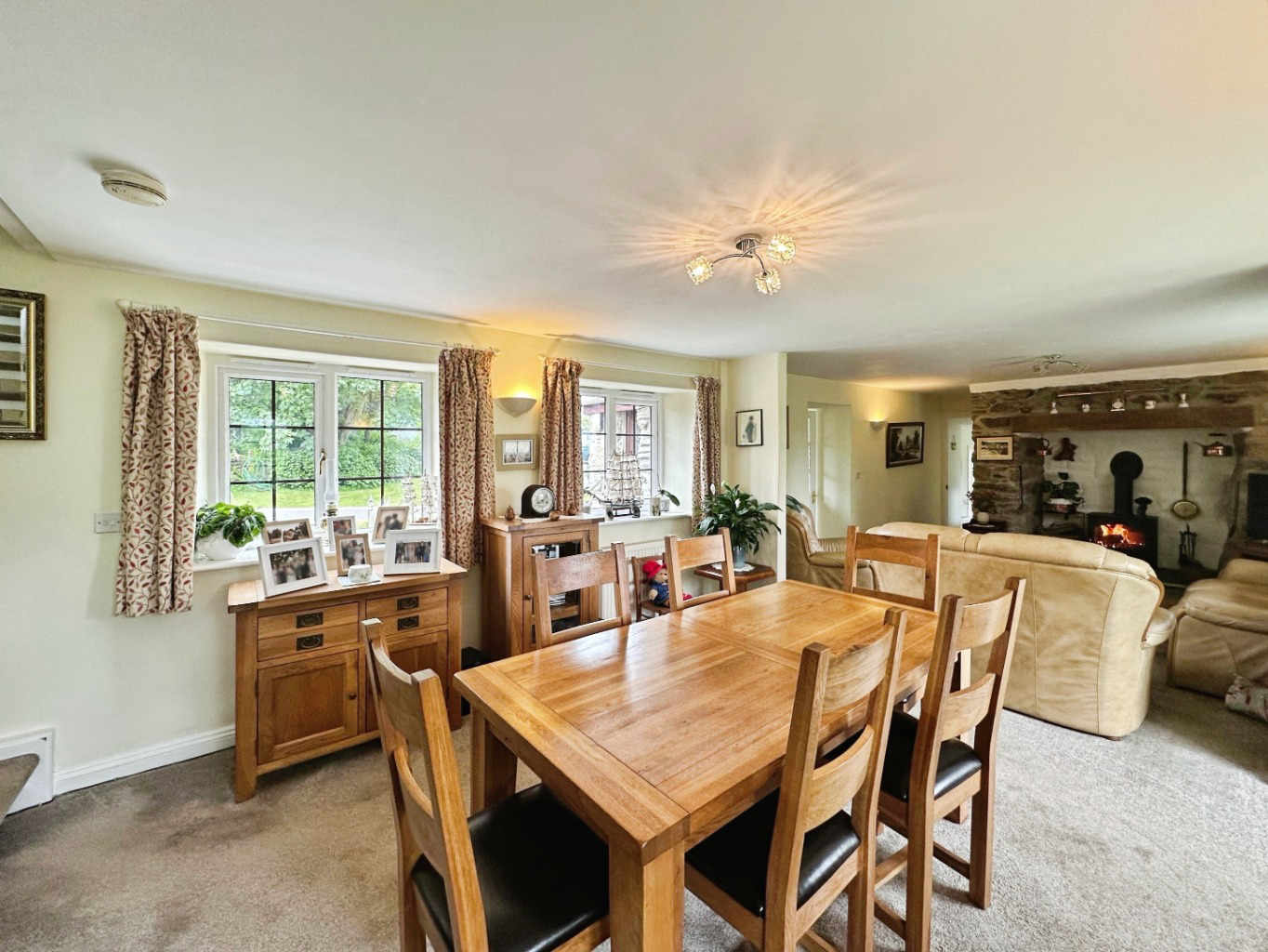 Near Manaccan, Well presented, spacious home, photo 6