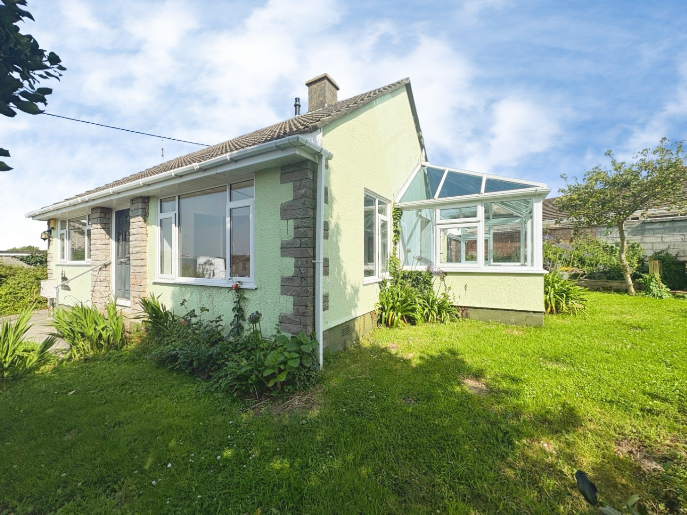 Hayle, Detached bungalow on large plot