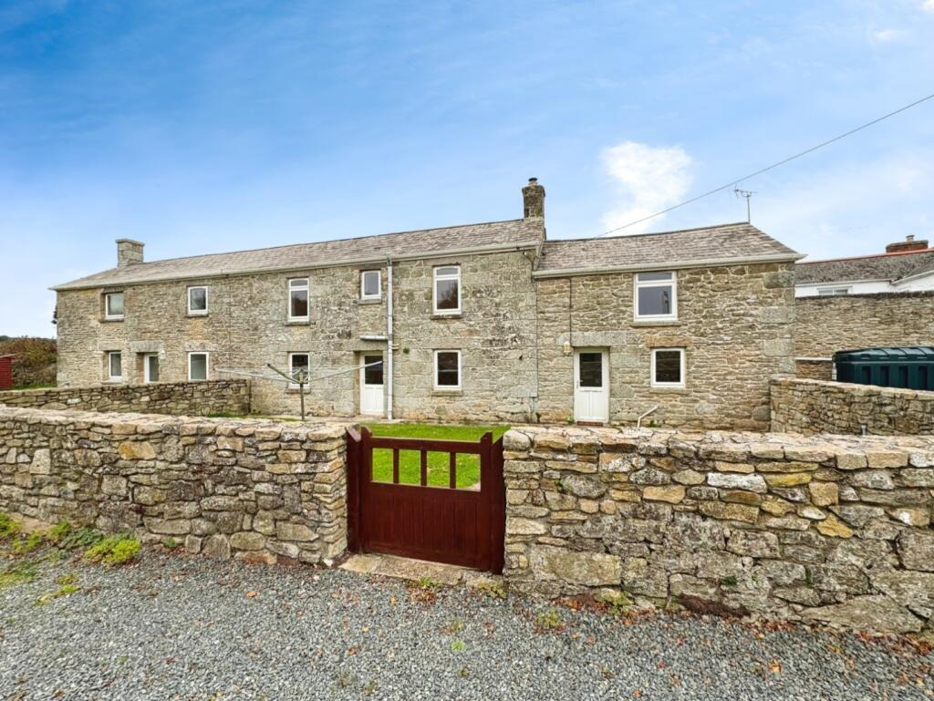 Lovely Character Stone Cottage, Breage, photo 8