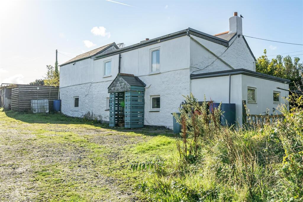 Beacon, Charming semi-detached cottage with land, photo 15