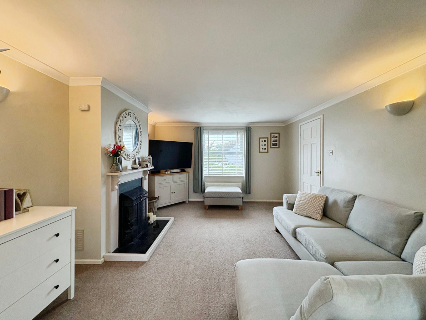 Goldsithney, Immaculately presented three bed home, photo 2