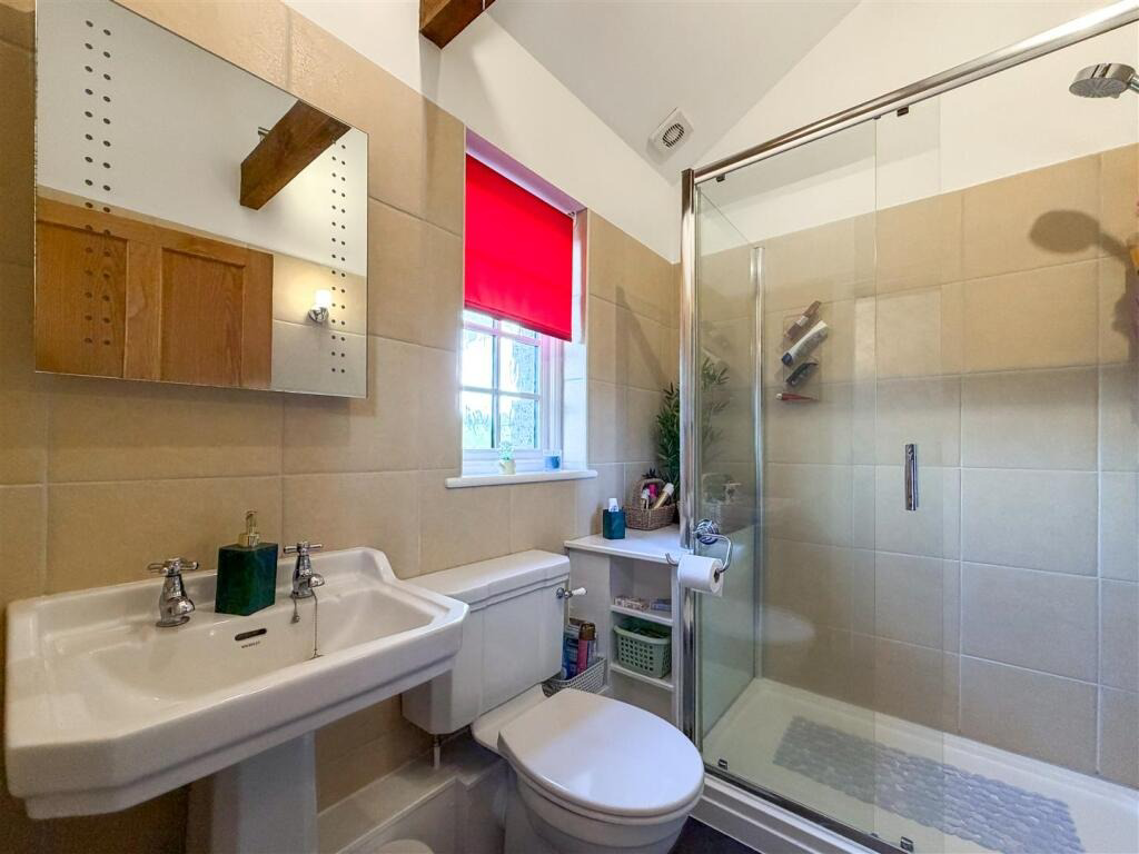 Farms Common, Stunning Barn Conversion, photo 13