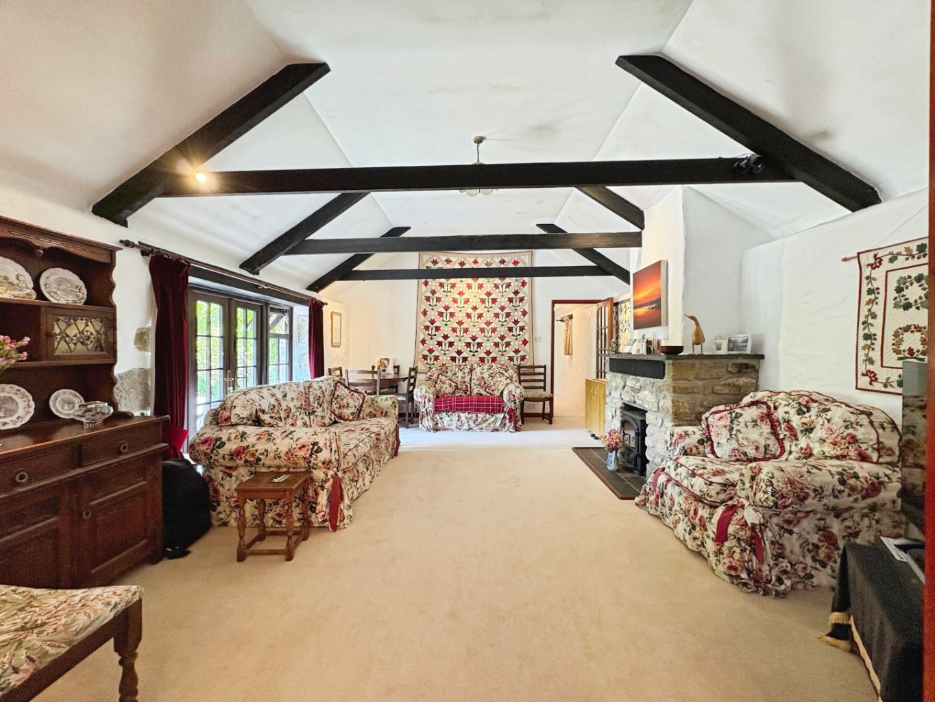 Near Goldsithney, Barn conversion in rural setting, photo 2