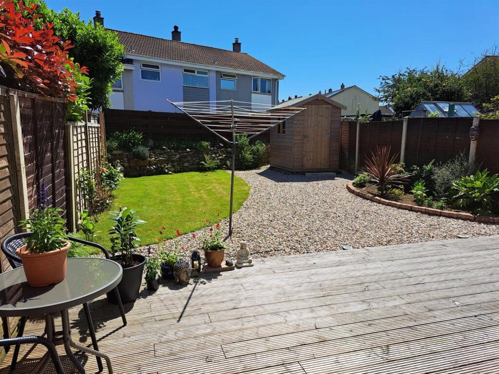 Helston, Ideal first home in sought-after location, photo 11