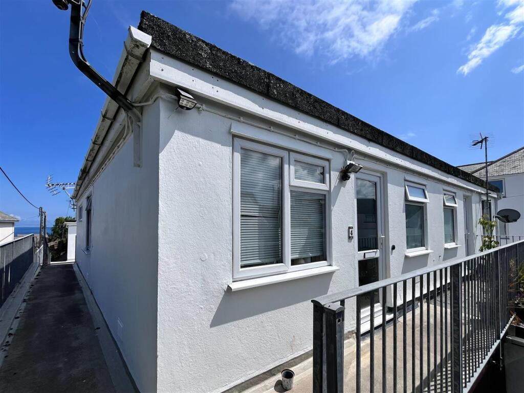 Carbis Bay, Apartment close to local amenities