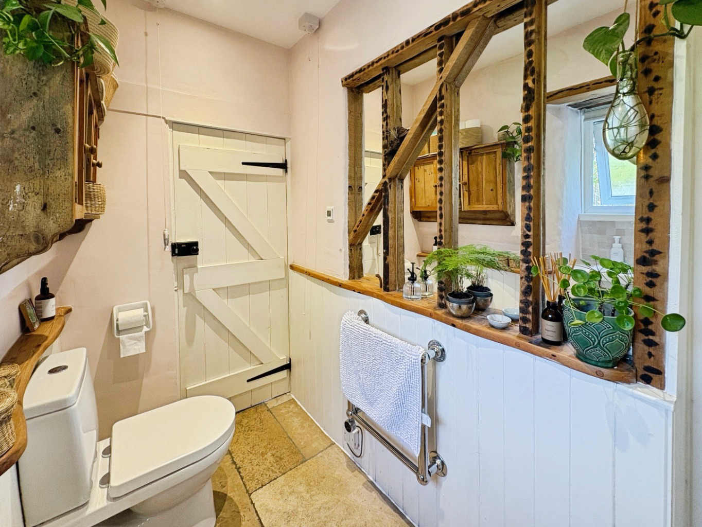 Mawgan, Charming Cottage in village location, photo 11