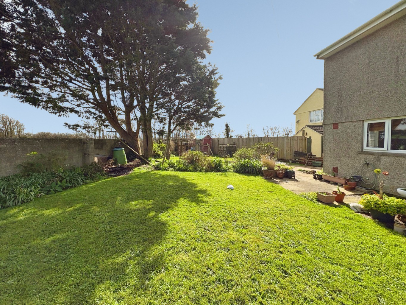 Cury, Two bed home with generous outdoor space, photo 18