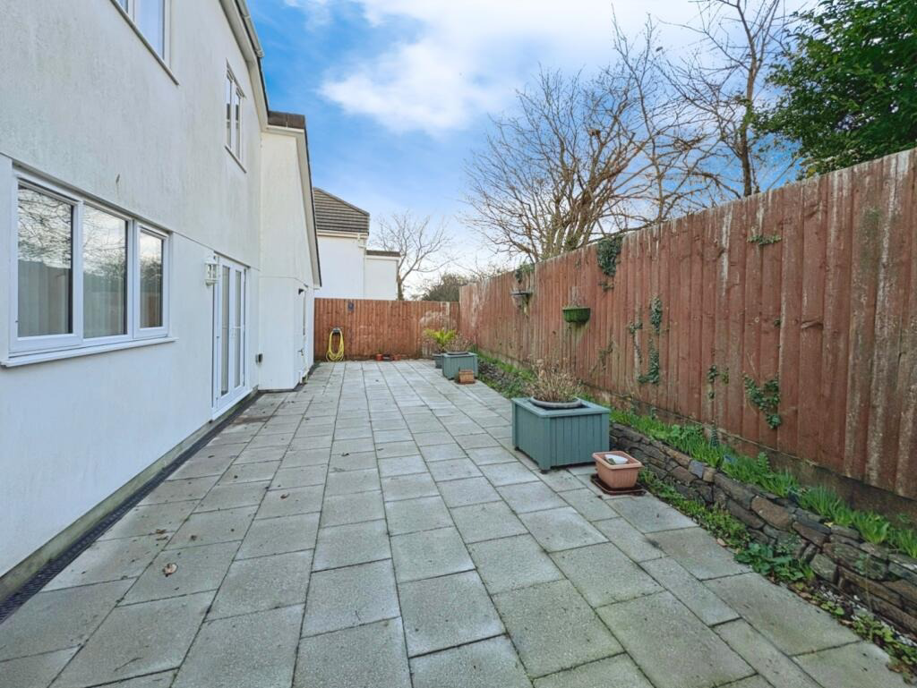 Connor Downs, Spacious family home, photo 11
