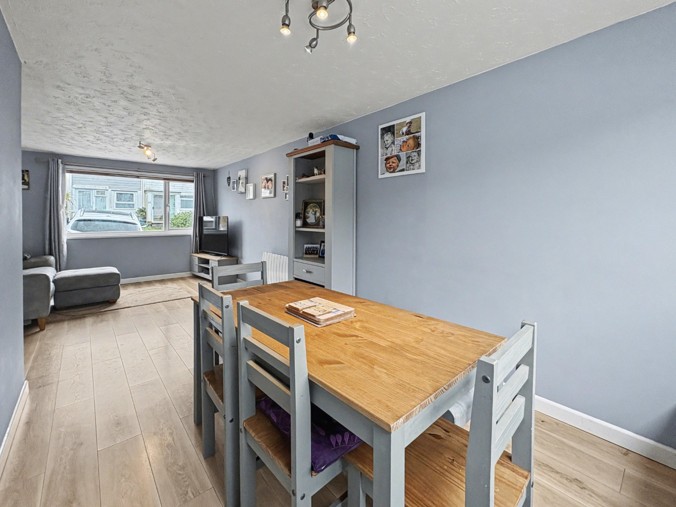 Helston, Well presented three bedroom home, photo 8