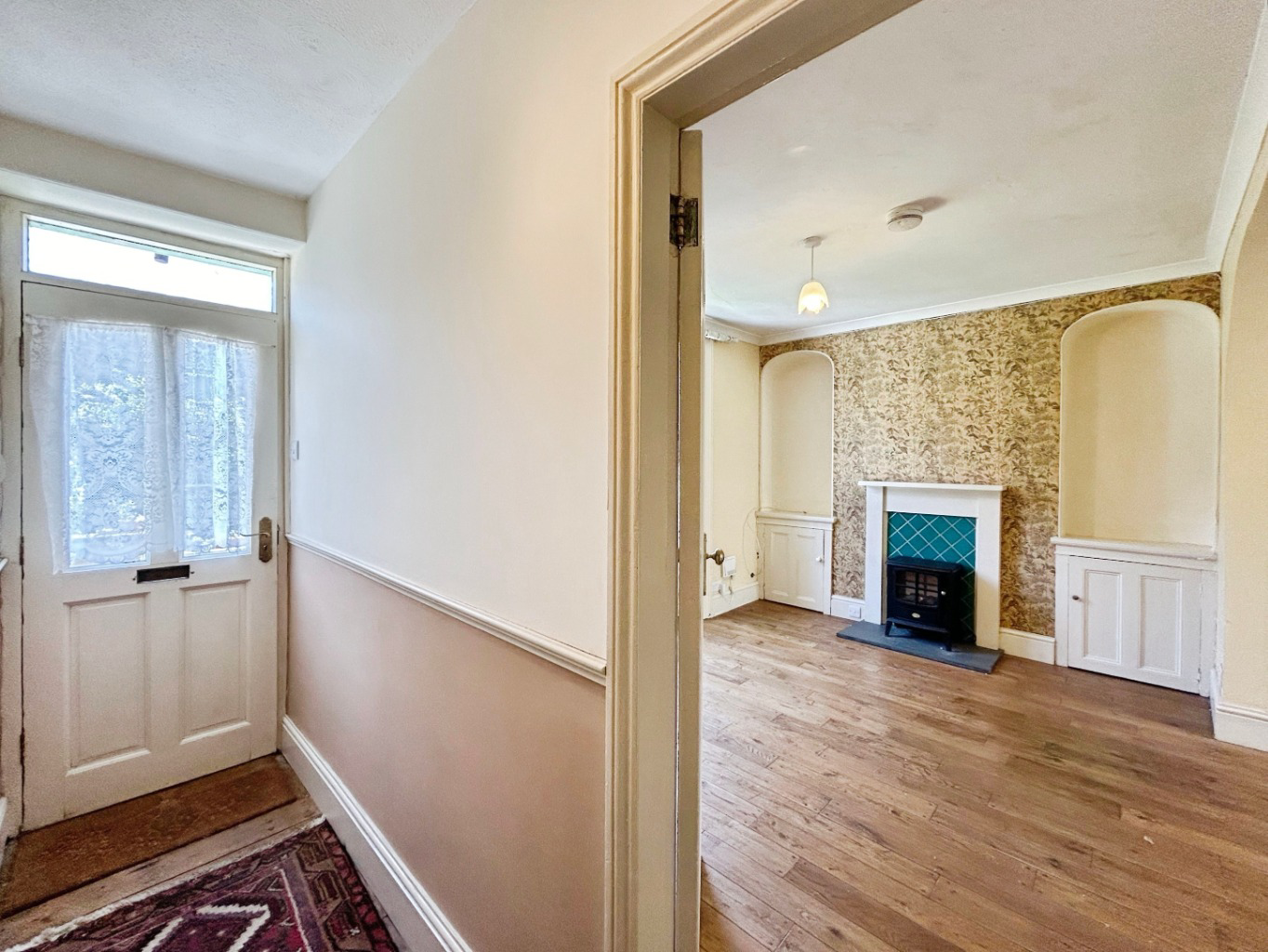 Penzance, Two bed home with no chain, photo 4