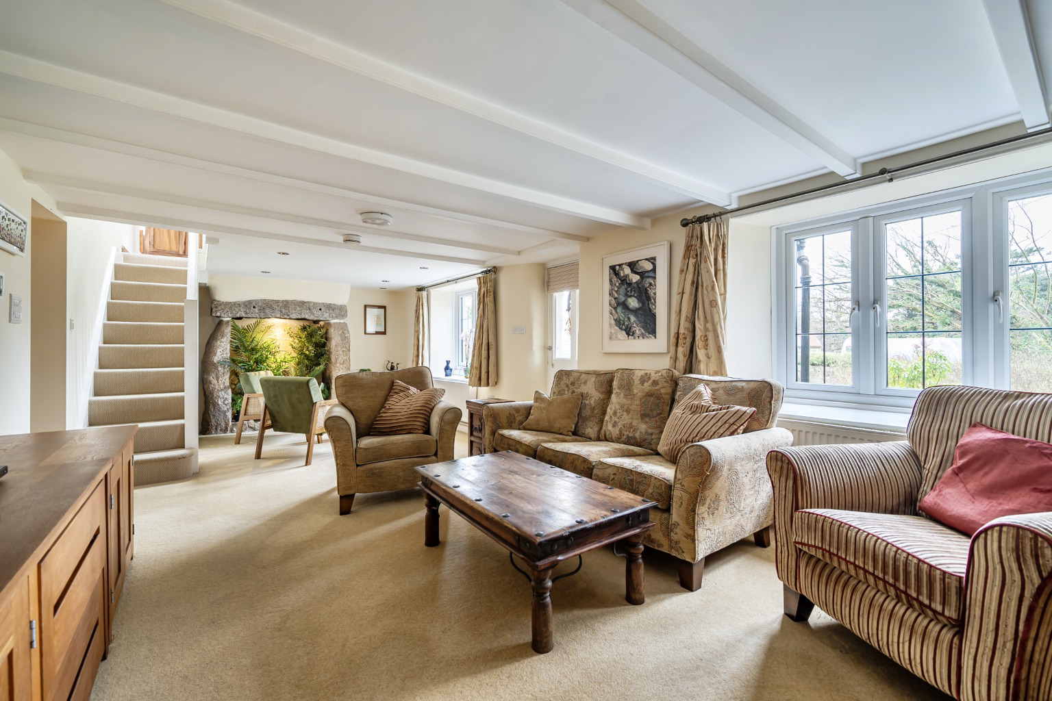 Carwynnen, Versatile home with large garden, paddocks and woodland area, photo 9