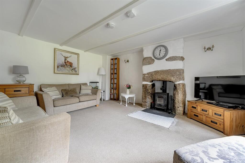 Farmhouse with Land, Sithney, Helston, photo 5