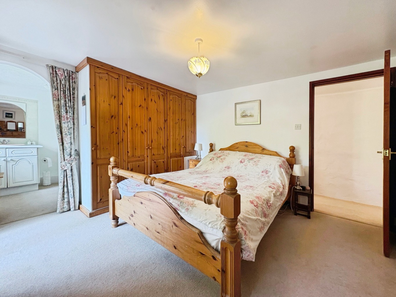 Near Goldsithney, Barn conversion in rural setting, photo 15
