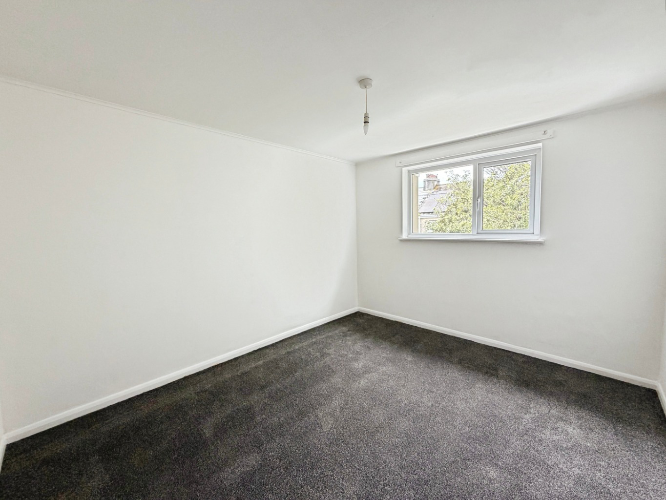 Mawgan, First floor flat with no onward chain, photo 7