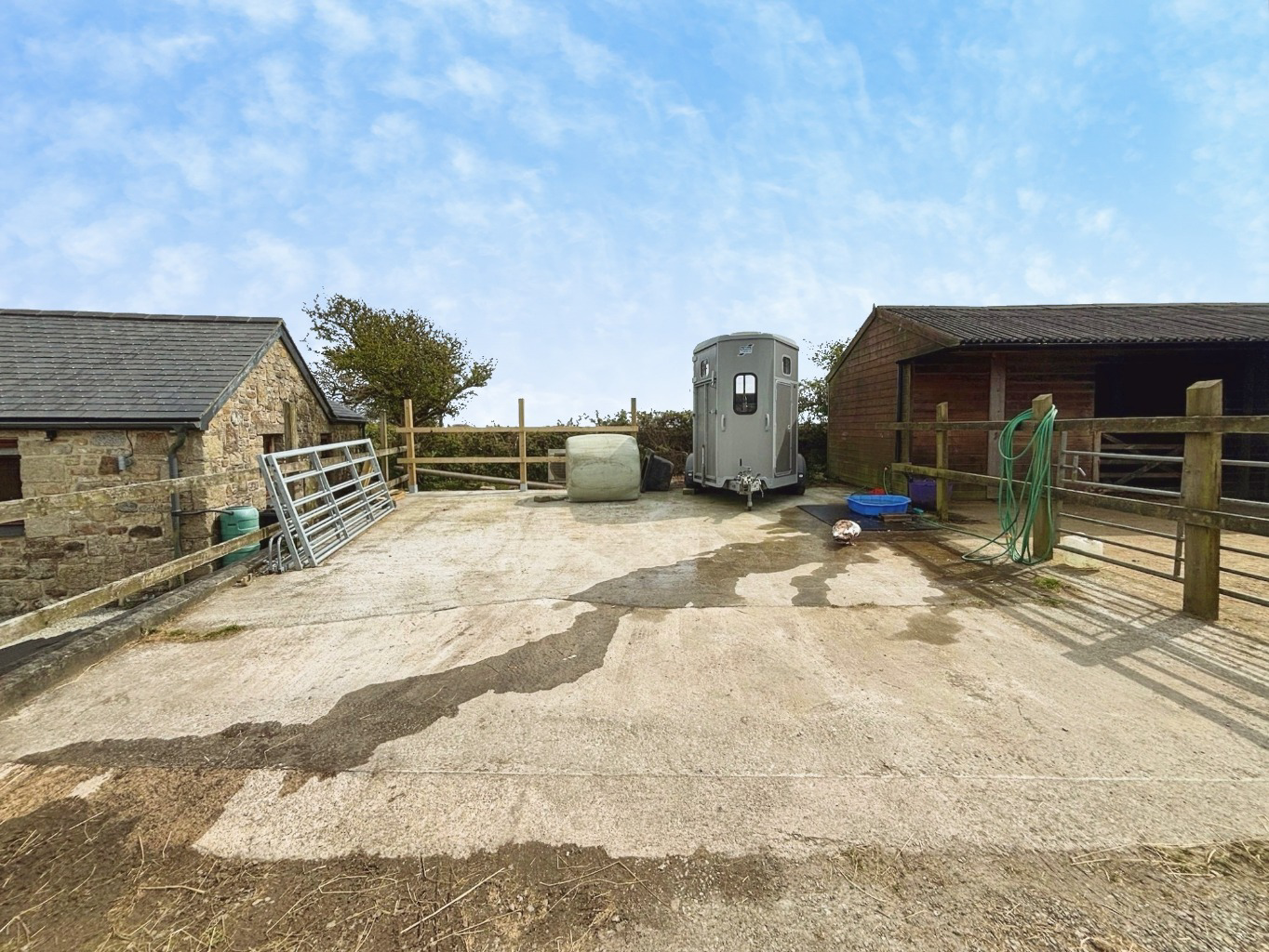 Helston, Barn conversion set within approx 2 acres, photo 27