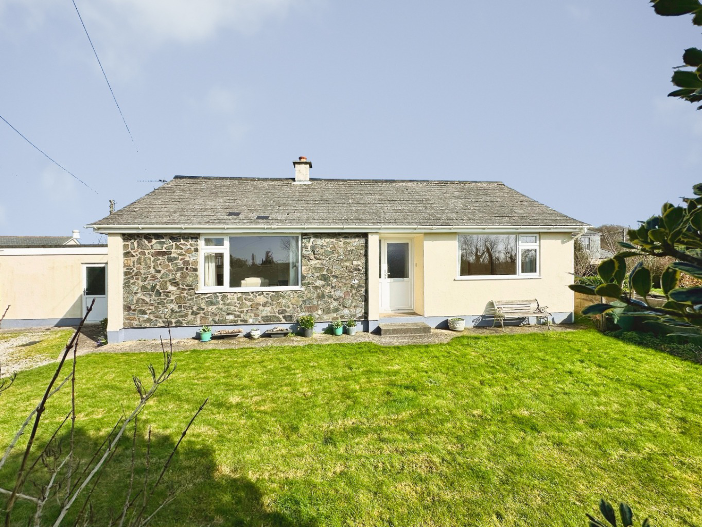 Kuggar, Detached bungalow with potential and no chain