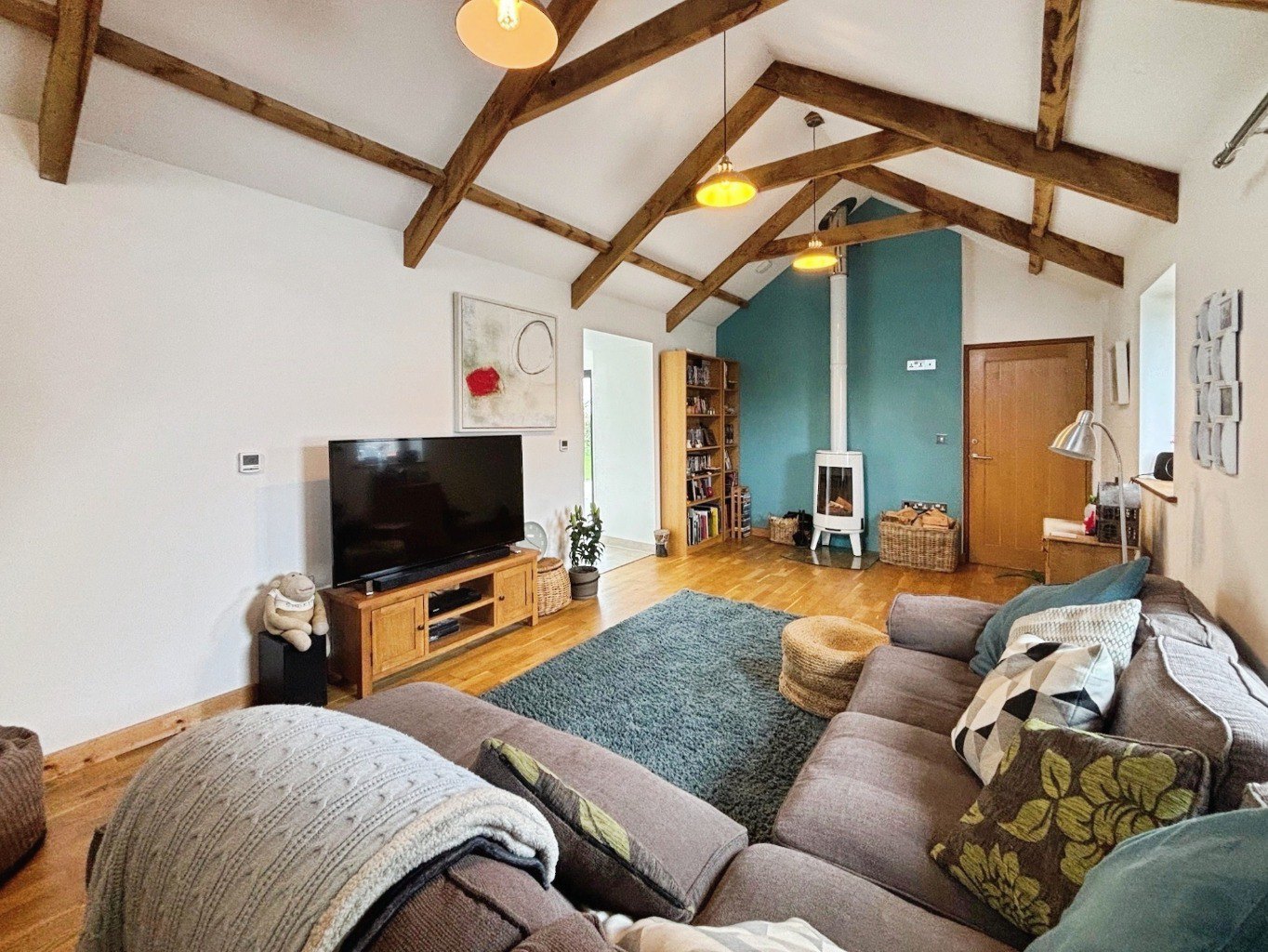 Helston, Barn conversion set within approx 2 acres, photo 21