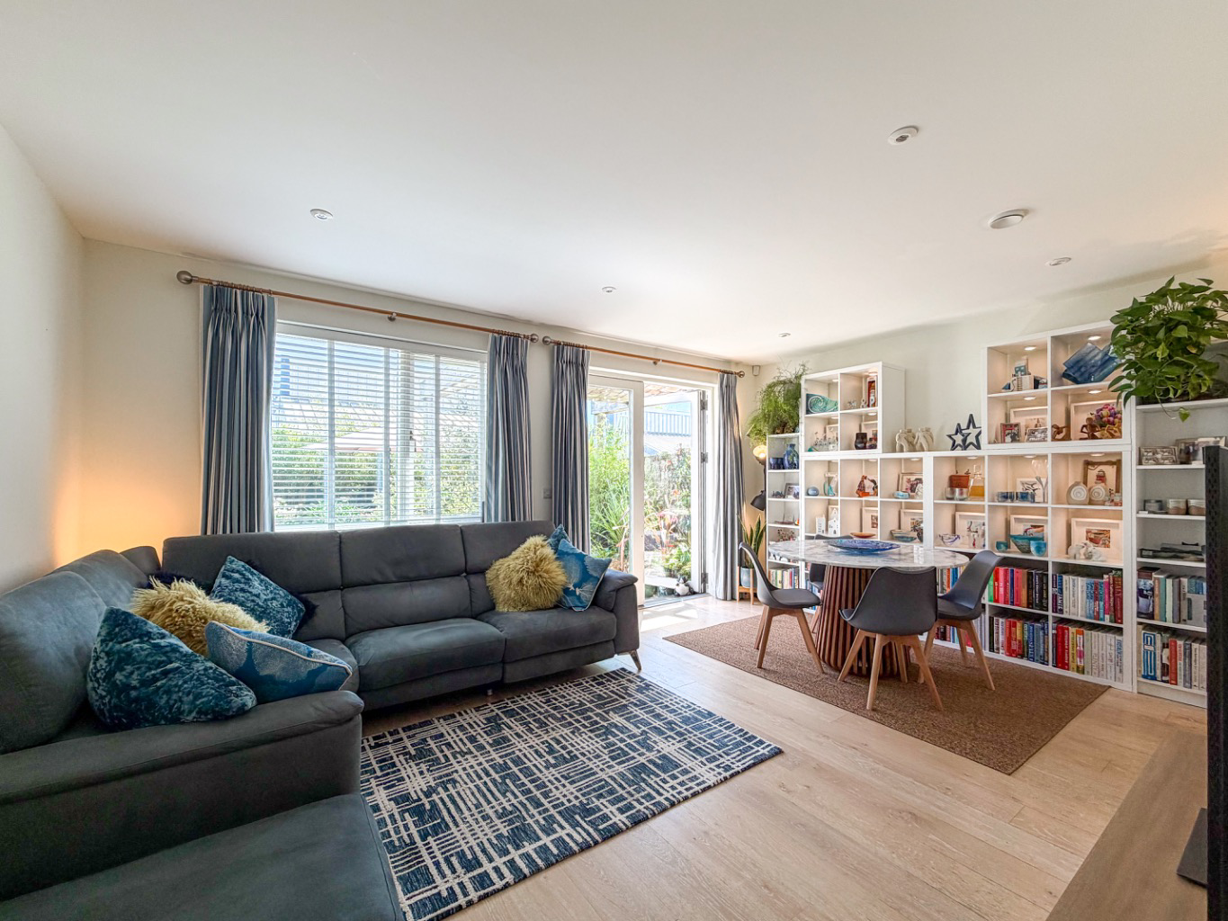 Hayle, Exceptional three bedroom home, photo 12