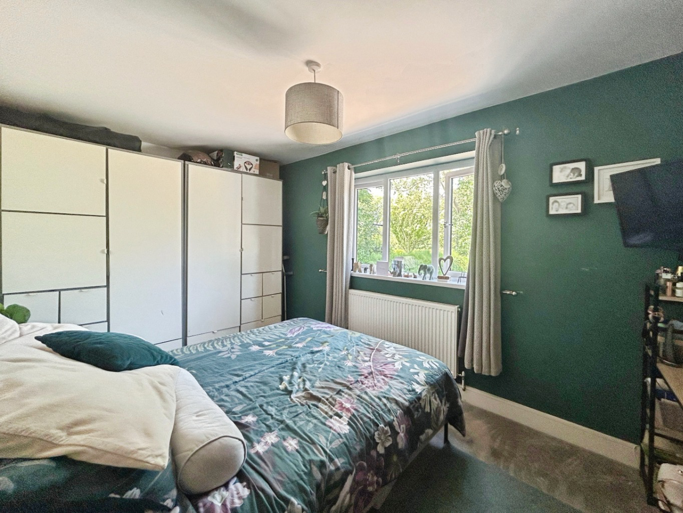 Horsedowns, Spcacious and versatile five bed bungalow, photo 12