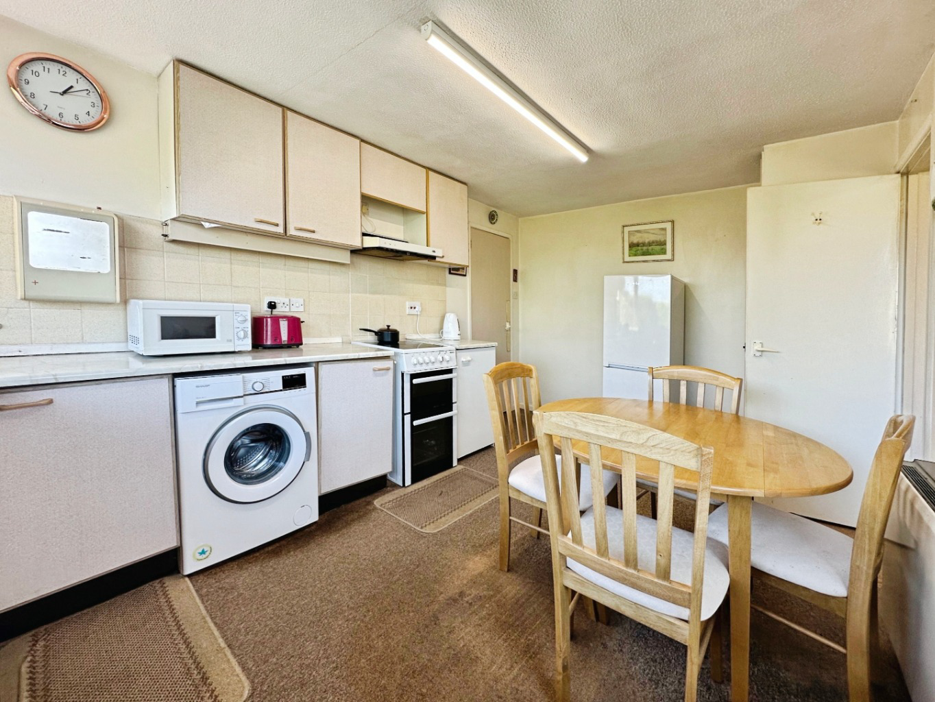 Kuggar, Detached bungalow with potential and no chain, photo 2