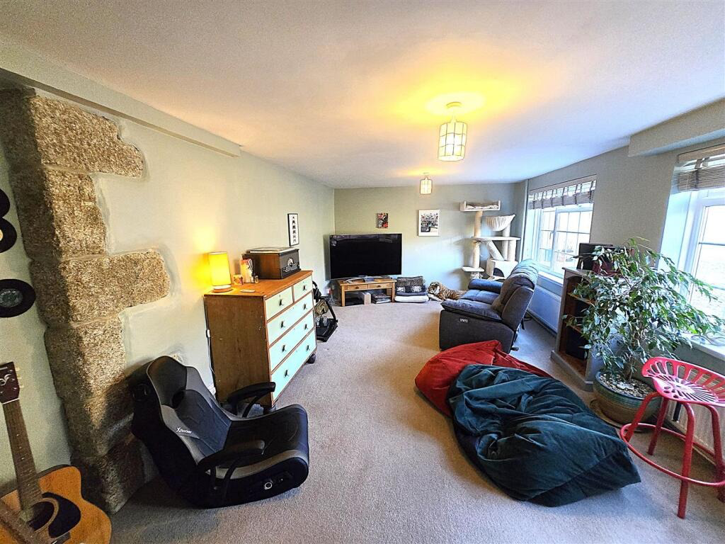 Large family home with stunning views - Coverack Bridges, photo 22