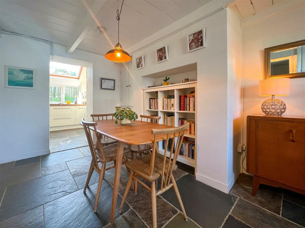 Goldsithney, Charming two bed cottage, photo 7