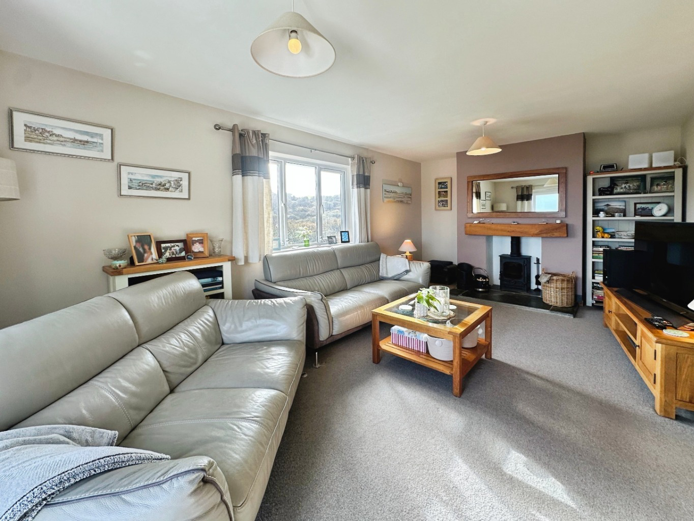 Media image 03