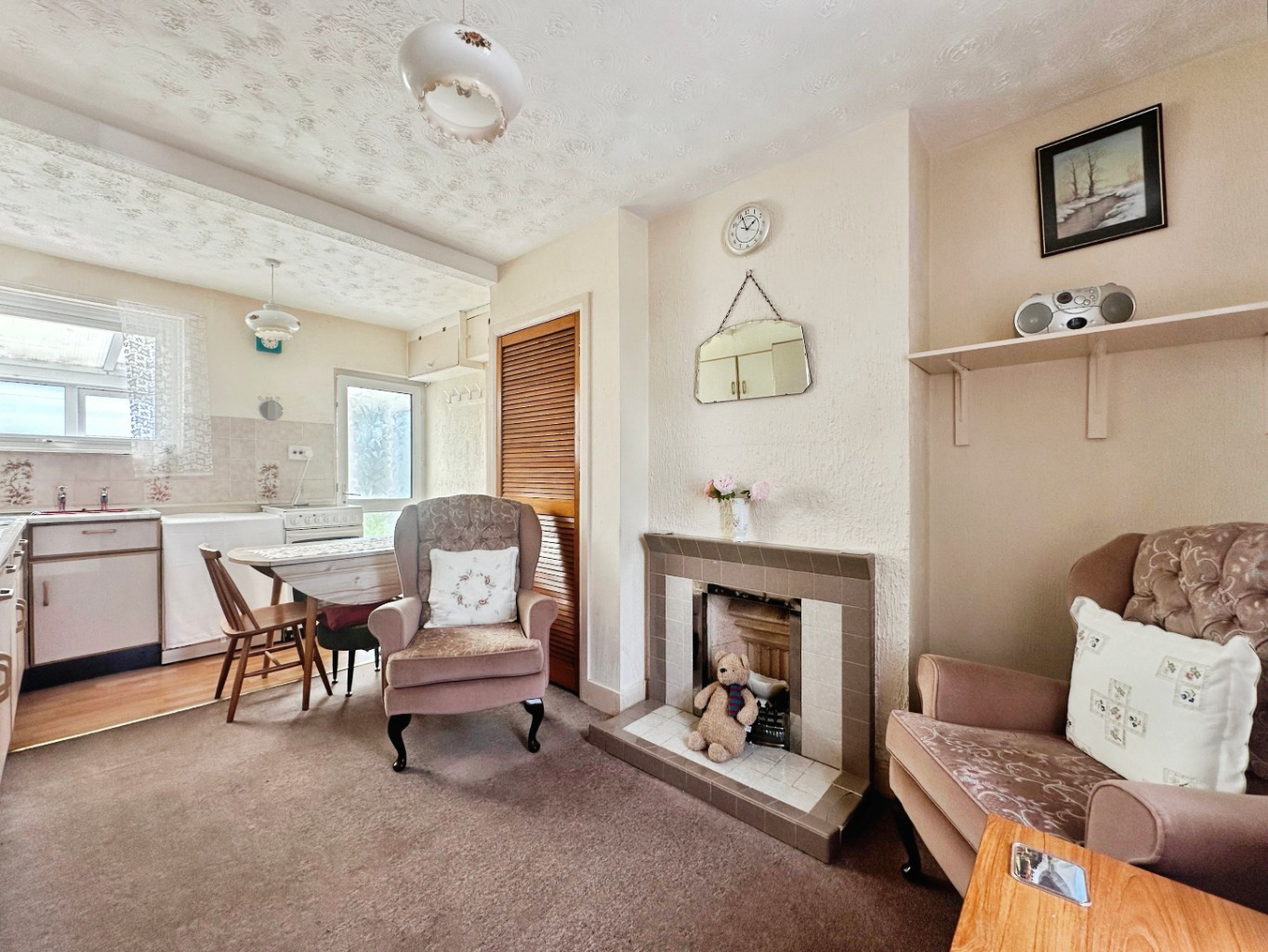 Mawgan, Local buyers home with large garden, photo 4